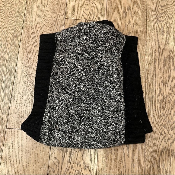 Lululemon Cozy Yogi Scarf - Picture 8 of 9